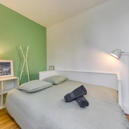 Le Nid Cozy - Face Gare De * Corbeil-Essonnes
